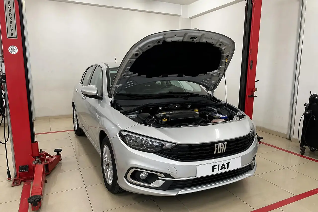 Talip Otomotiv Ataşehir Fiat yetkili servisinde bakımdaki Fiat Egea